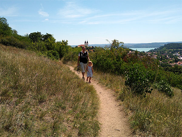 Guided hikes in Tihany